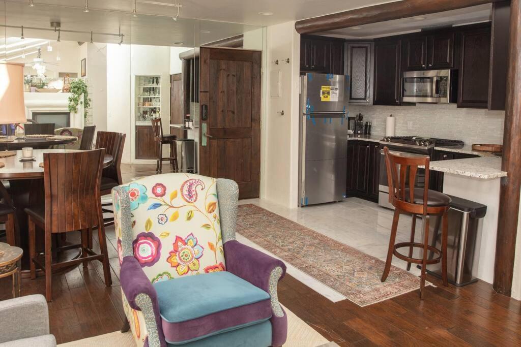 Aspen Stash Pad With Fireplace, Parking, W/D Exterior photo